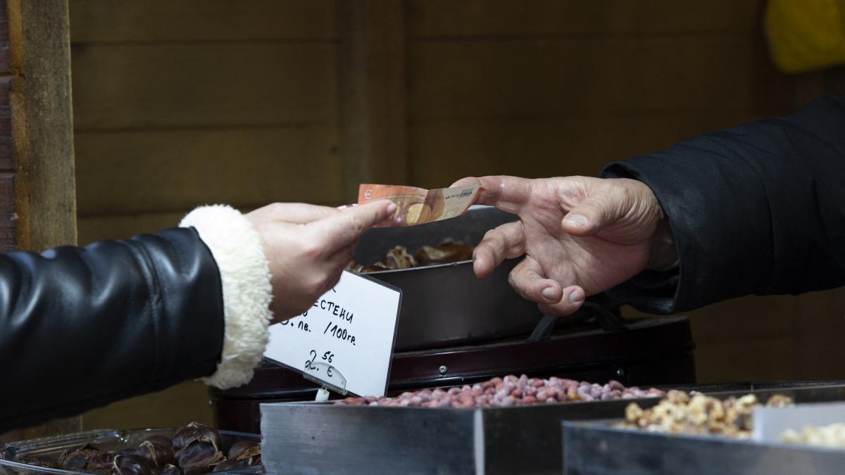 Cum a dus trecerea la euro la dublarea prețurilor în 48 de ore în Bulgaria: „Un test deliberat al toleranței publice”