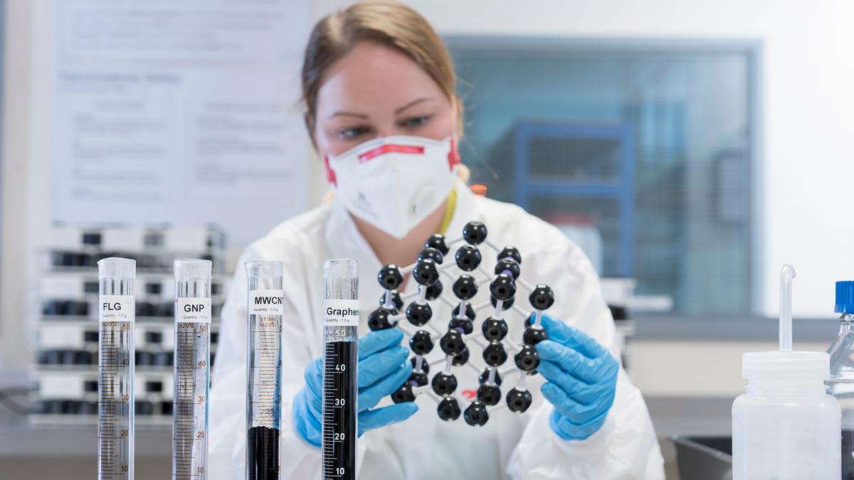 În Italia s-a inventat vopseaua care încălzeşte locuinţa. Cum funcţionează