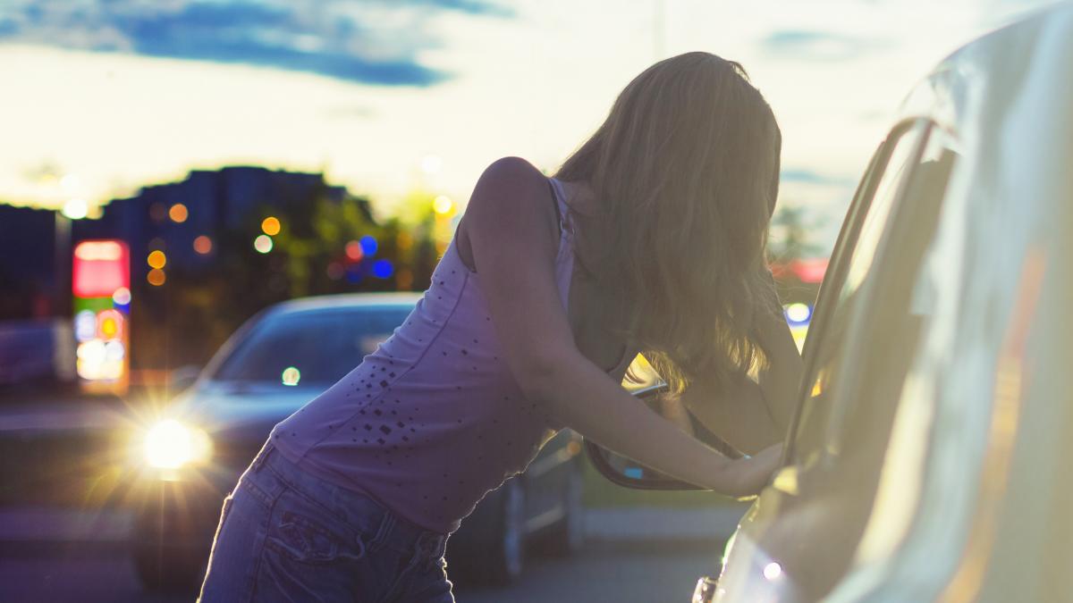 un deputat pnl vrea legalizarea prostitutiei dar evita sa spuna daca i a zis lui bolojan au discutat cu oameni din zona bisericii