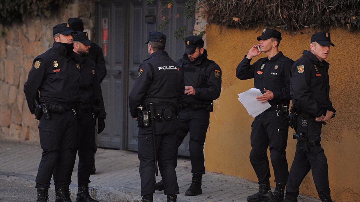 captura record de droguri in largul insulelor canare aproape 10 000 kg de cocaina confiscate de pe o nava care transporta sare