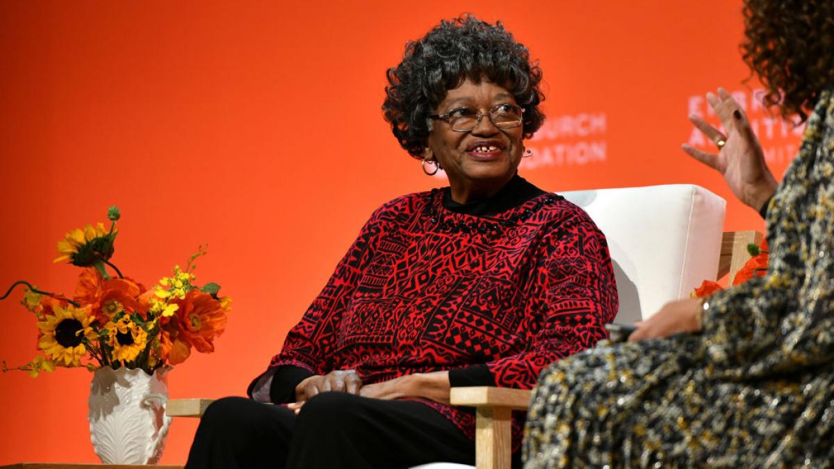 a murit claudette colvin care a contribuit la desfiintarea segregarii in autobuzele din sua gestul facut la 15 ani a ramas in istorie