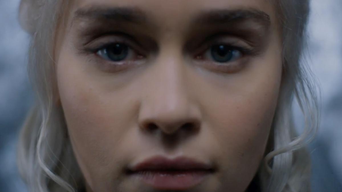 actrita emilia clarke spune ca a avut o cadere nervoasa dupa rolul din serialul game of thrones care a facut o faimoasa