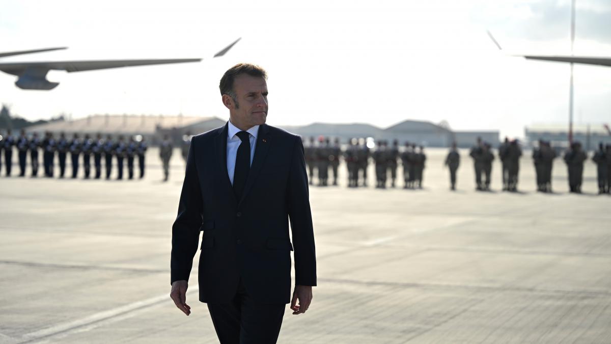 emmanuel macron suntem in raza de actiune a rachetelor rusesti