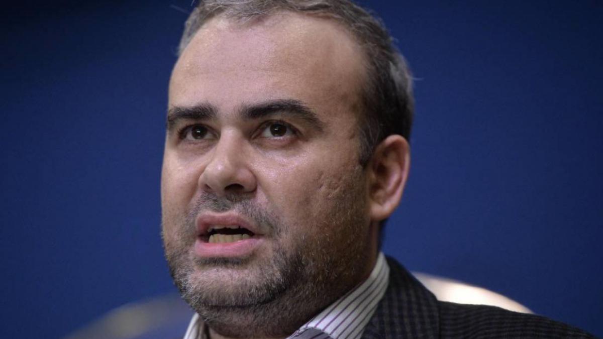 o parte dintre tablourile lui darius valcov sunt scoase la licitatie printre ele e si o opera a lui picasso