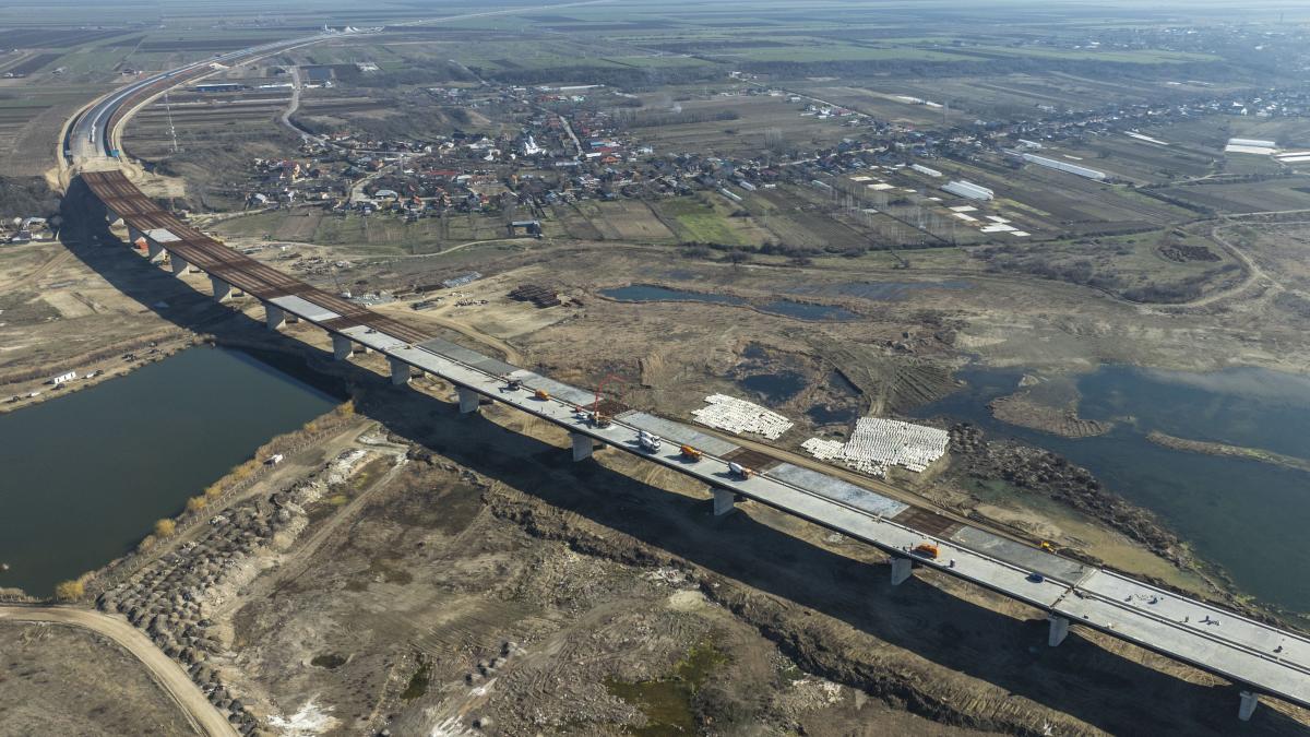 romania va moderniza 15 kilometri de drum din ucraina de el se leaga drumul expres suceava siret va avea rol dual civil si militar