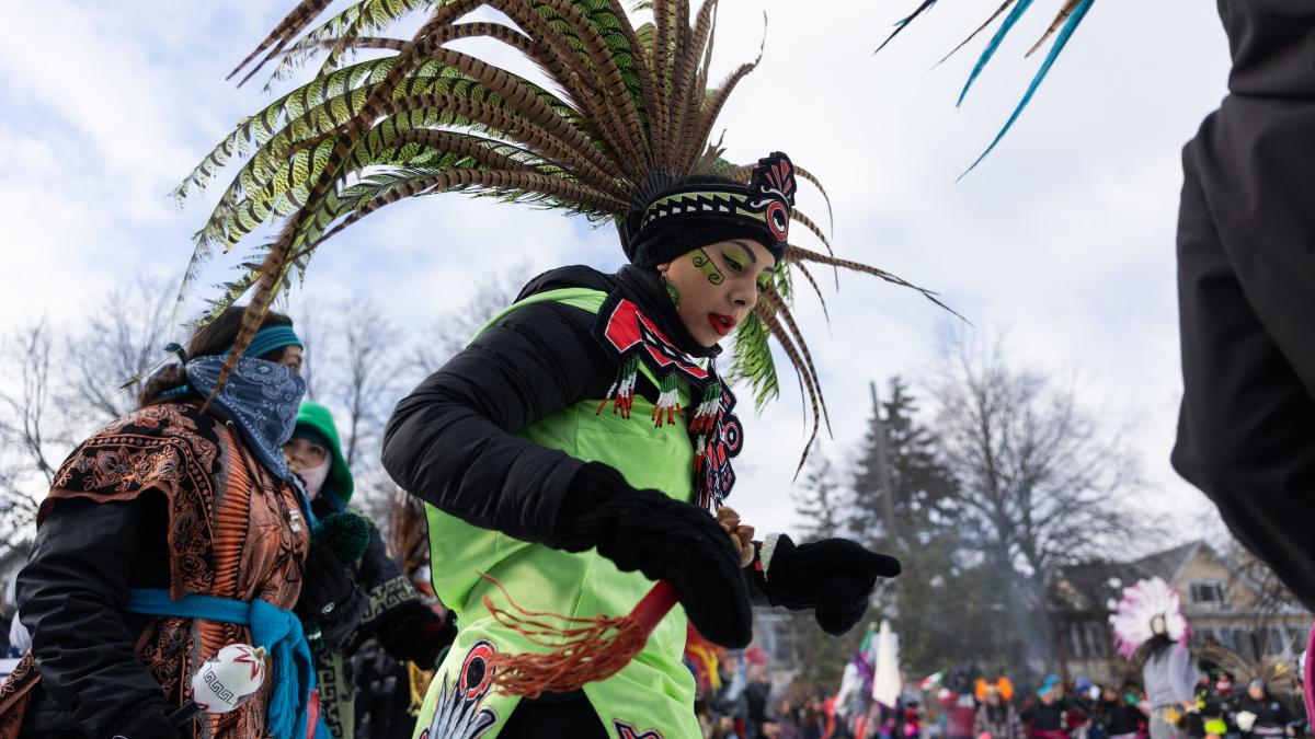 scandal in sua dupa ce agentii ice au arestat nativi din tribul sioux nu e nimeni mai american decat noi indienii americani