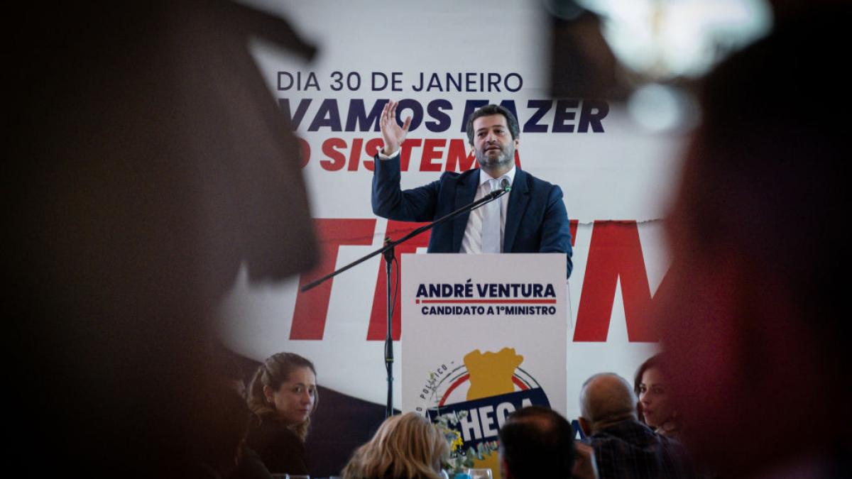 portughezii au inceput sa voteze pentru viitorul presedinte al tarii candidatul extremei drepte va ajunge probabil in turul doi