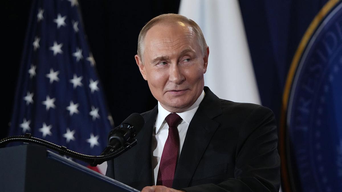 rusia saluta tarifele impuse de trump aliatilor nato din cauza groenlandei alianta transatlantica s a incheiat