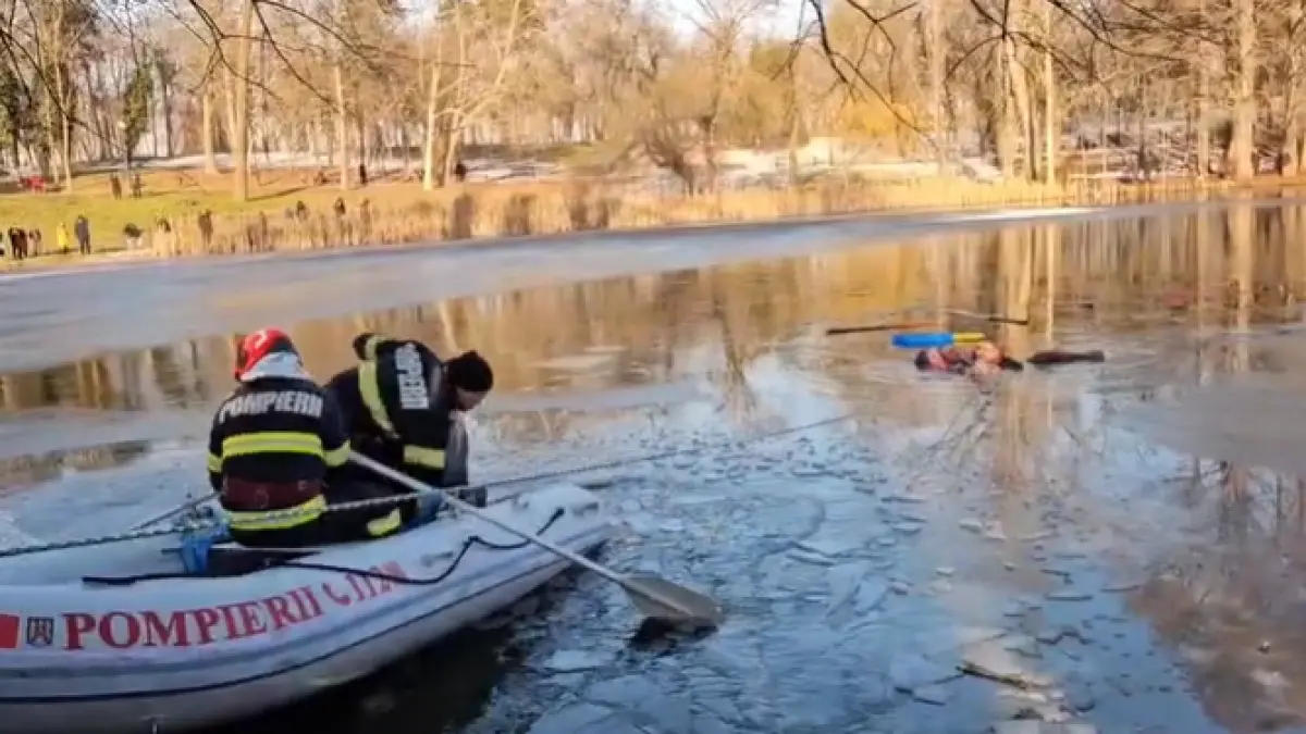 un nepalez a fost primul care a sarit intr un lac inghetat din craiova ca sa salveze o fata de 5 ani va fi numit cetatean de onoare