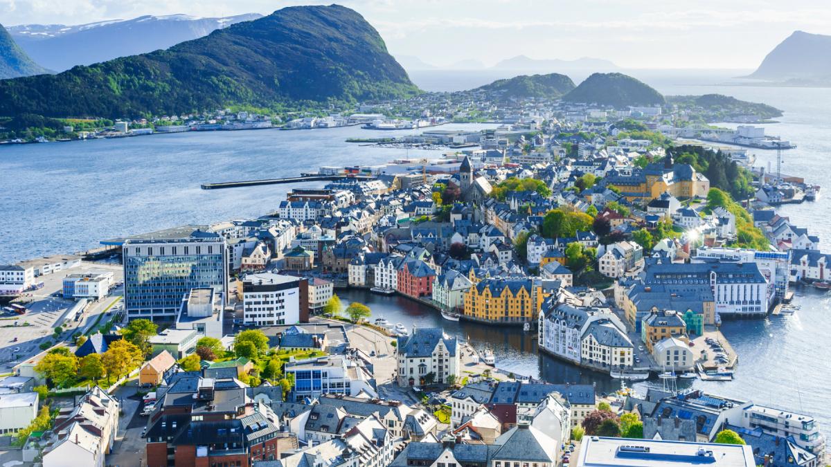 o tara europeana isi avertizeaza locuitorii in caz de razboi proprietatile civile vor putea fi confiscate de armata nationala