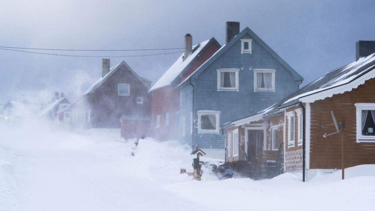 cu ce se izoleaza casele in norvegia nu este polistiren este un material care retine caldura chiar si la 30 de grade