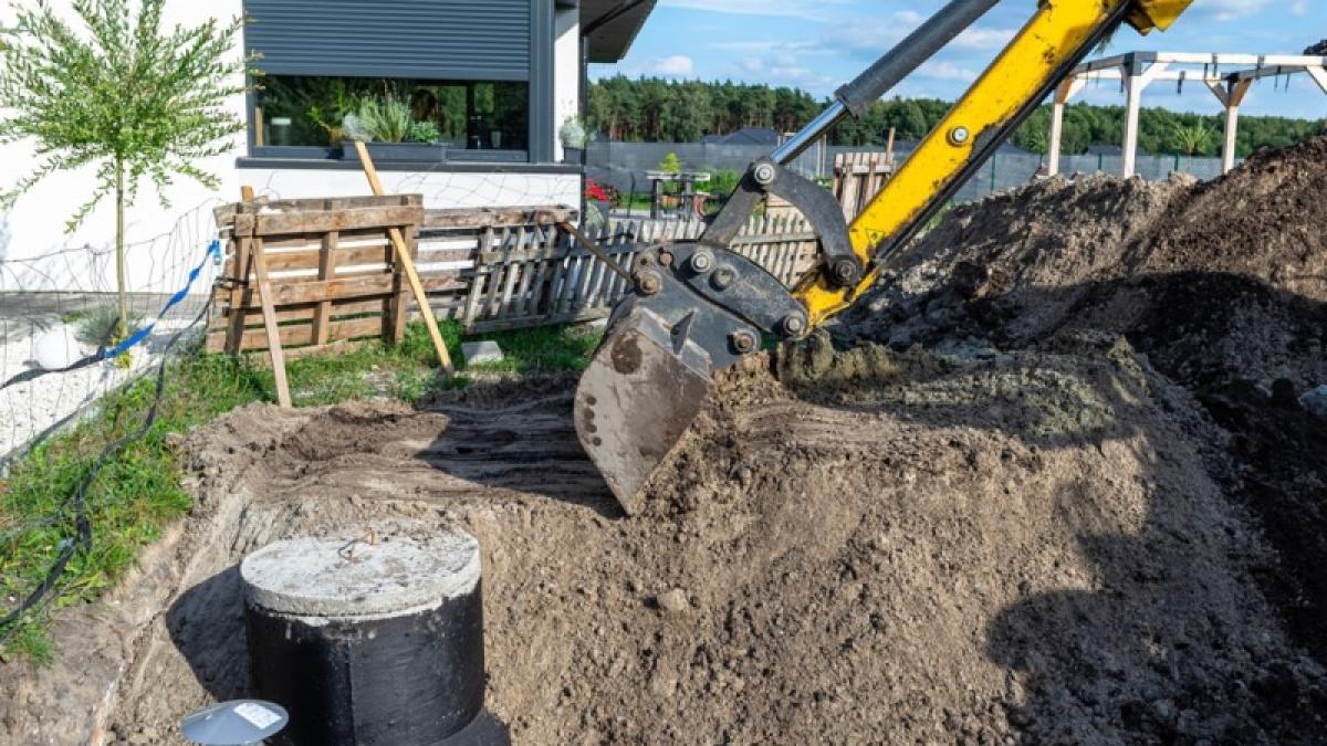 excavator sapa pamant