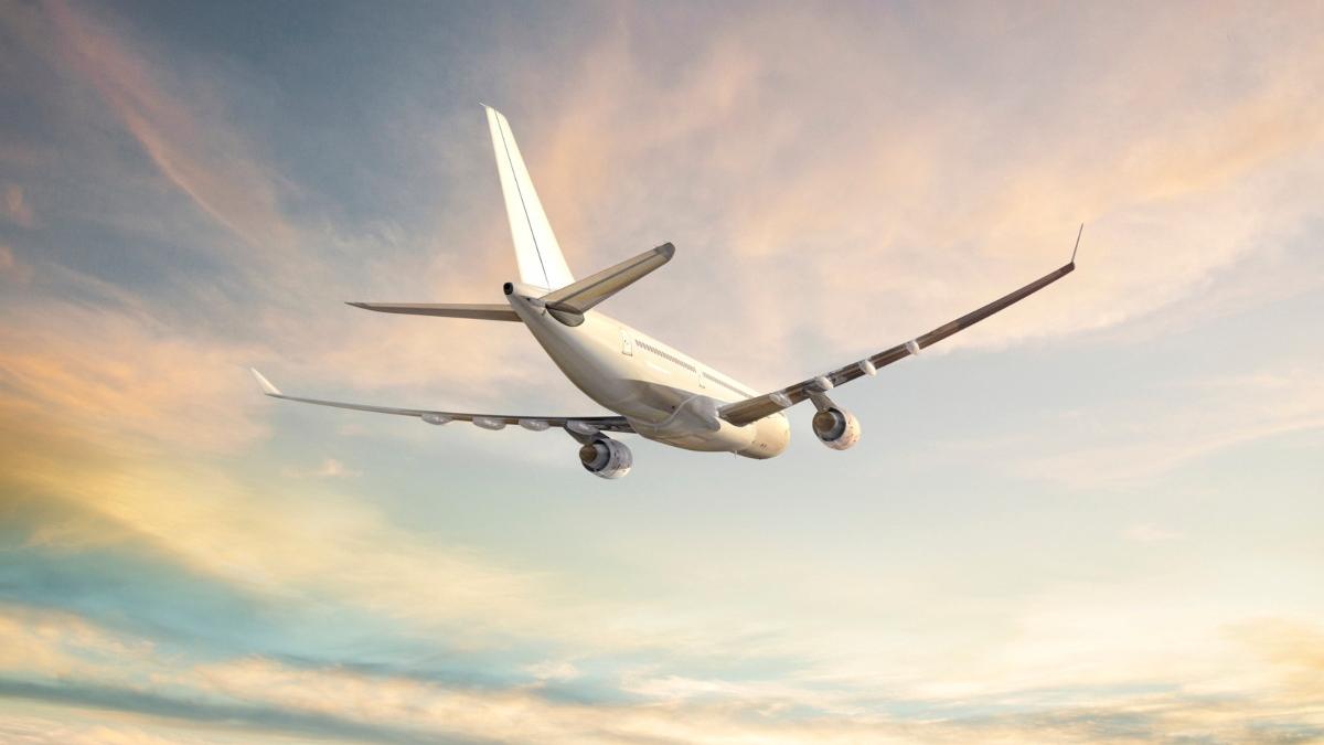 un avion cu 15 persoane la bord a disparut in columbia in apropierea frontierei cu venezuela