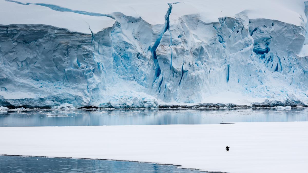 oamenii de stiinta vor fora in fragilul ghetar al zilei de apoi din antarctica care reprezinta o amenintare pentru oceanele lumii