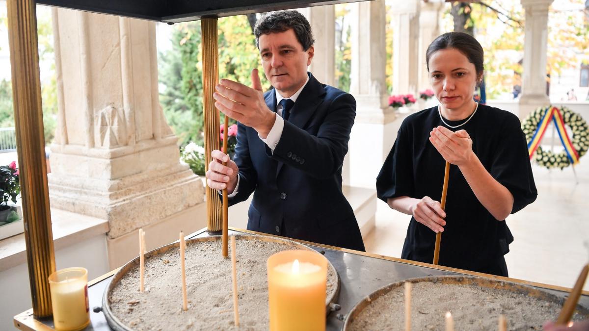 familia prezidentiala in doliu dupa moartea bunicii mirabelei gradinaru inmormantarea are loc sambata