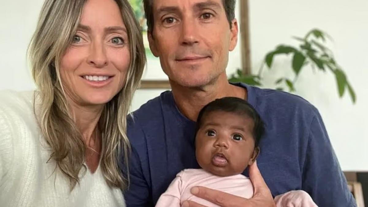 o femeie care a facut fertilizare in vitro a nascut un copil de culoare acuza spitalul ca a incurcat embrionii