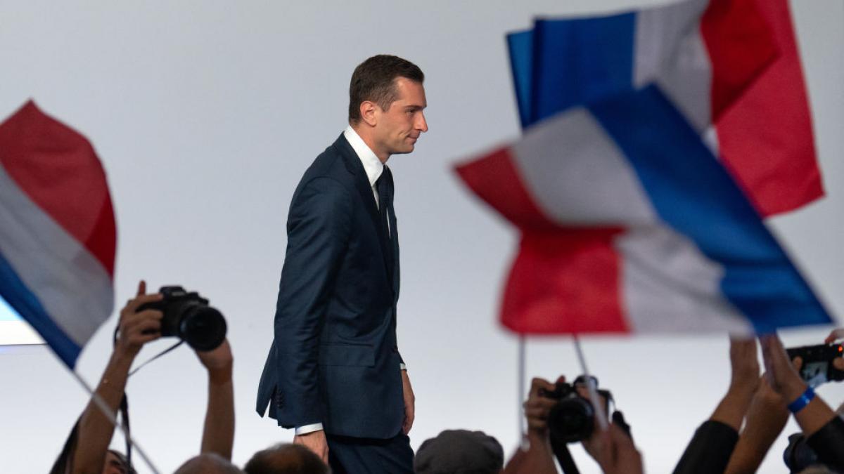 razboiul le pen vs bardella extremistii de dreapta din franta nu se pot pune de acord daca vladimir putin e sau nu un dusman