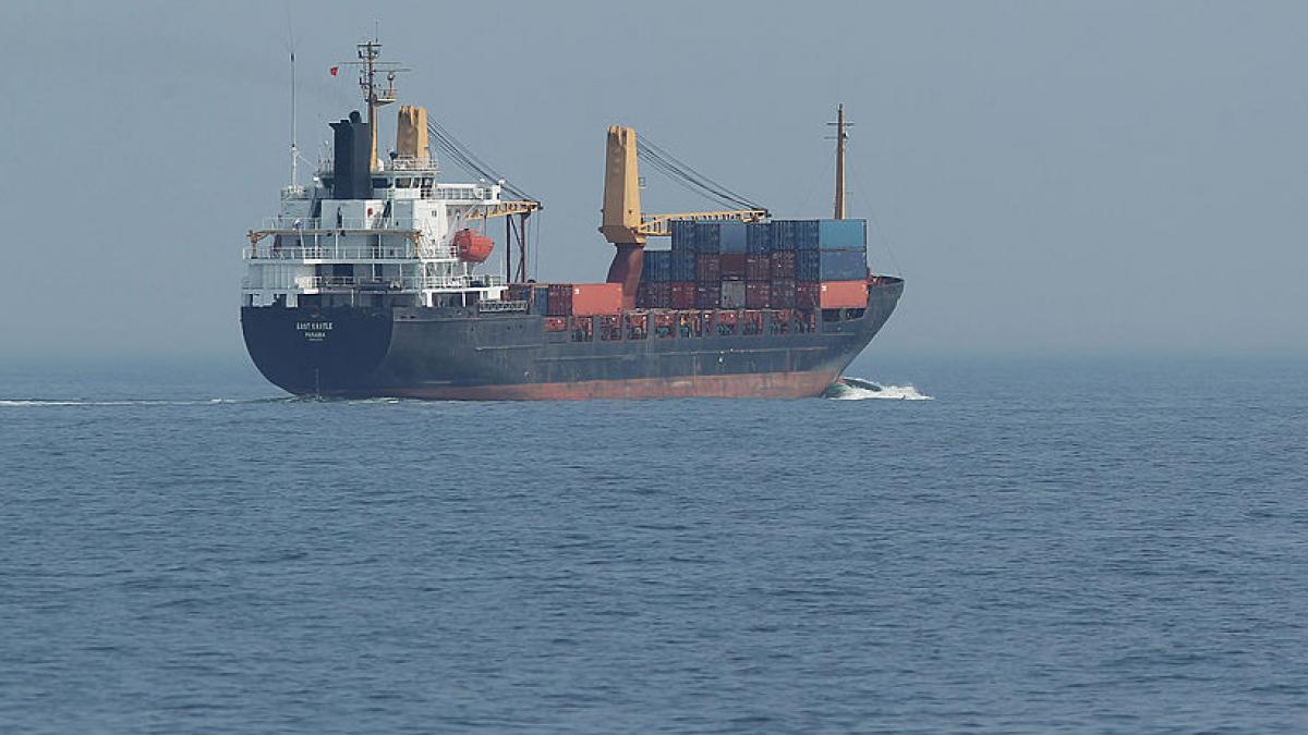 navă de transport pe mare