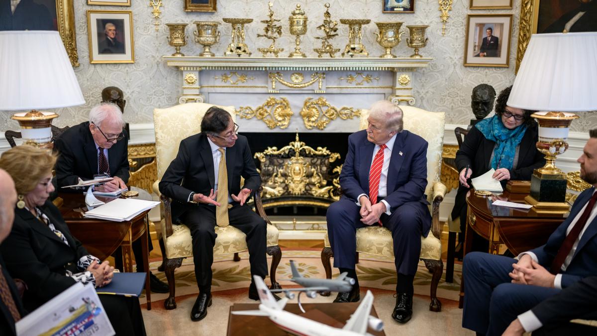 gustavo petro și donald trump la casa alba 