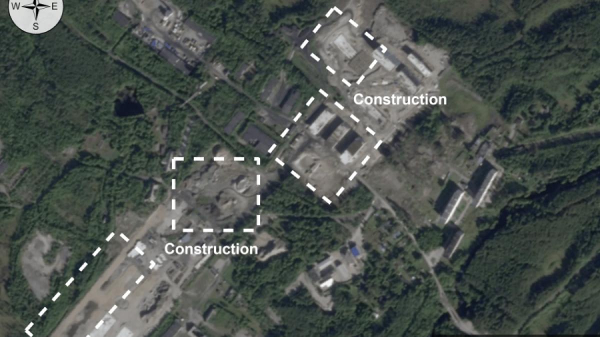 imagini din satelit care arata miscarile armatei ruse la granita cu finlanda rusii construiesc garnizoane si un oras militar