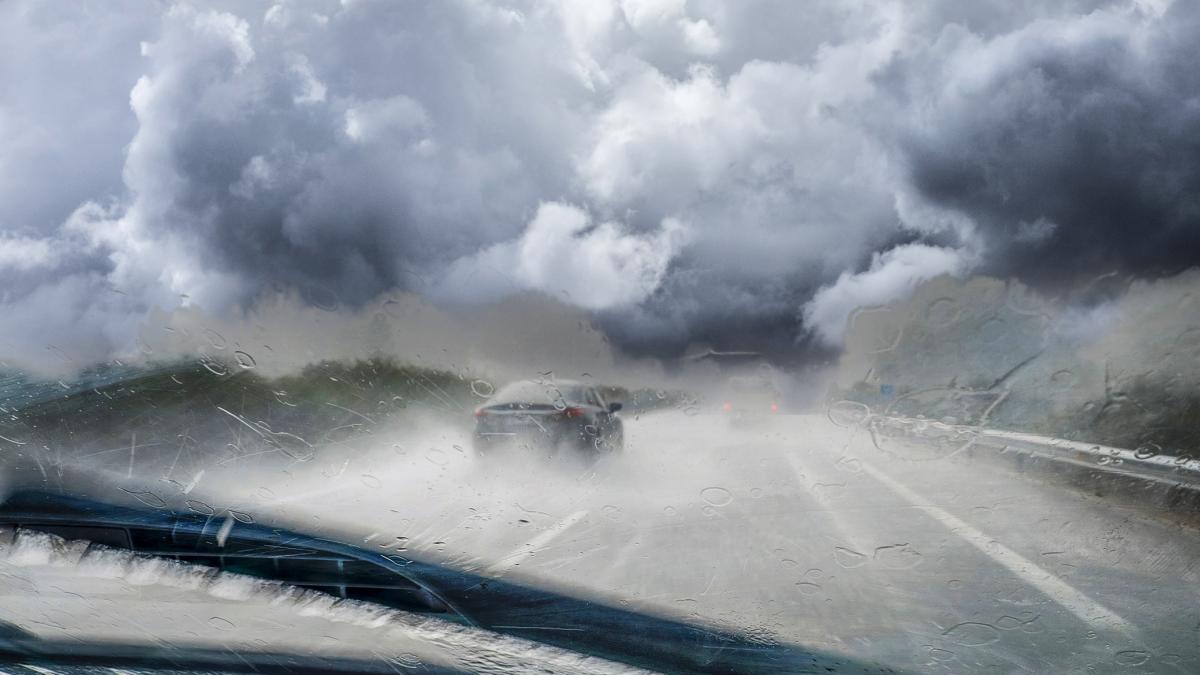 mae a transmis o atentionare pentru romanii care calatoresc in spania cod rosu de vant si ploi ce zone vor fi afectate