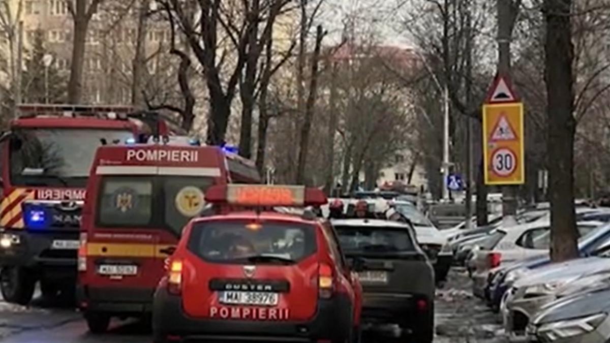 o fetita de 5 ani a fost lovita mortal de o masina in fata unei scoli din capitala