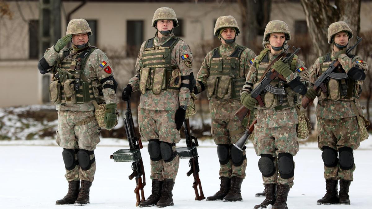 concursuri de admitere falsificate la un batalion din satu mare schema prin care militarii isi umflau pensiile si cu 2 000 lei