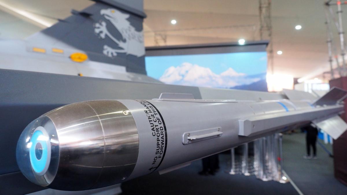 racheta unui avion de vânătoare Gripen