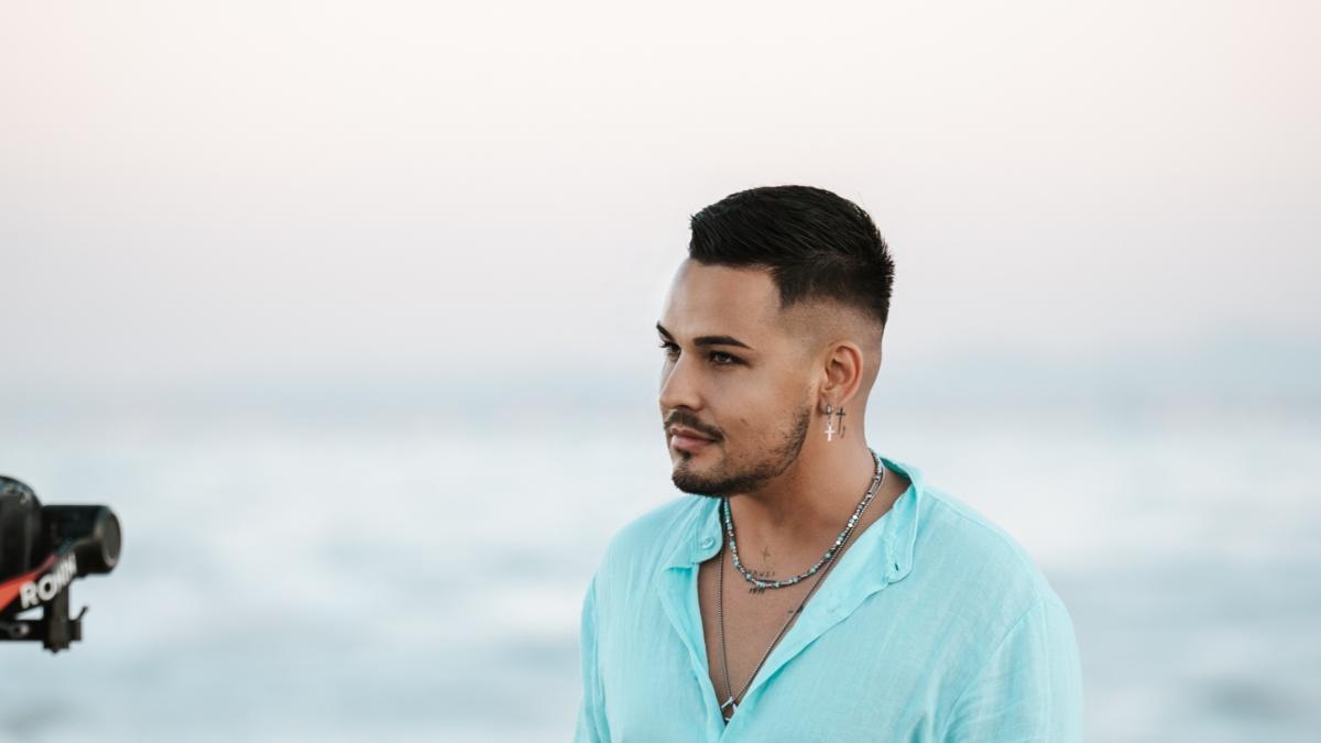 Andrei Suru, artist român