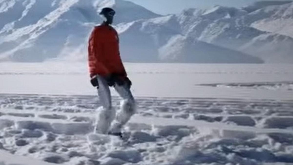 performanta record un robot umanoid a reusit sa se deplaseze autonom la 47 grade celsius