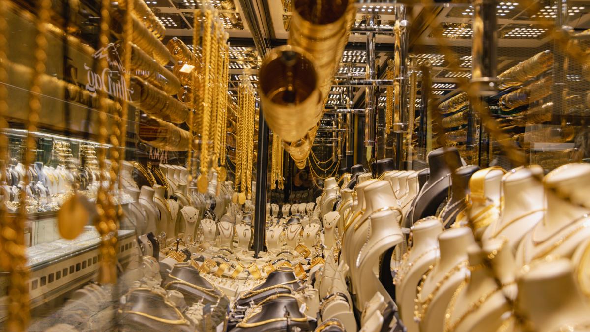 dilema aurului de 50 miliarde de euro libanul nu stie ce sa faca acum cu rezerva de care nu s a atins de zeci de ani