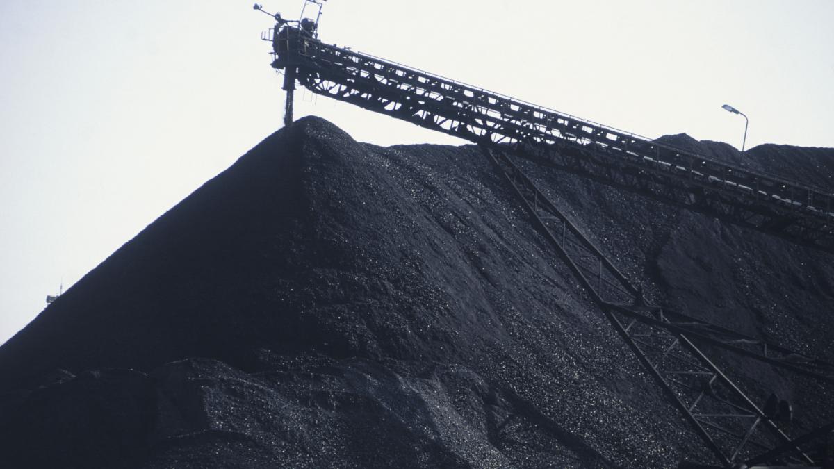 o alunecare de teren a afectat productia de carbune de la mina rovinari o comisie tehnica cerceteaza ce s a intamplat