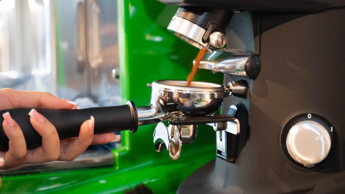 o cunoscuta franciza romaneasca deschide cafenele in irlanda bulgaria si rep moldova prima locatie din dublin e inaugurata joi