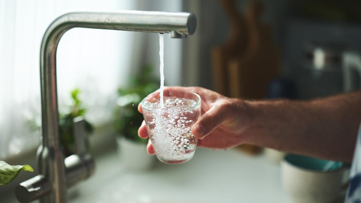 stare de alerta la curtea de arges dupa depistarea bacteriei clostridium perfringers in apa a fost trimis mesaj ro alert