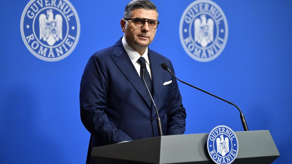 poza in care apare Alexandru Petrescu, preşedintele Autorităţii de Supraveghere Financiară (ASF)