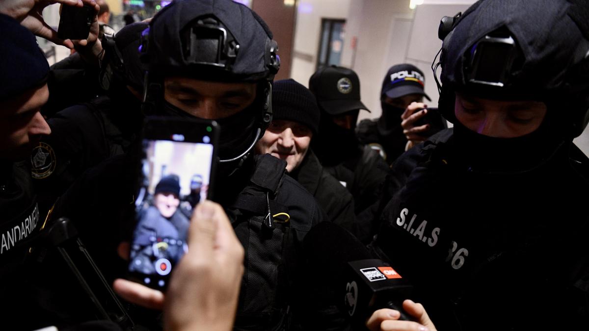 decizia definitiva a iccj horatiu potra ramane in arest preventiv iar fiul si nepotul sau in arest la domiciliu