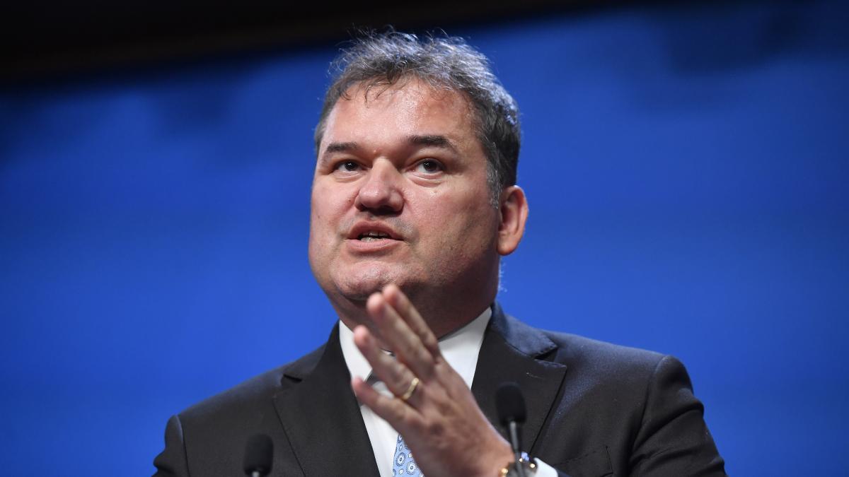 guvernul cauta solutii ca reforma in administratie sa fie adoptata prin oug cseke attila trebuie promovata intr un fel sau altul