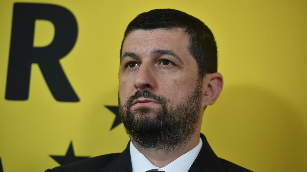 marius lulea fostul numarul 2 in aur spune ca mai bine cedam teritorii decat sa ne inarmam uneori este mai bine