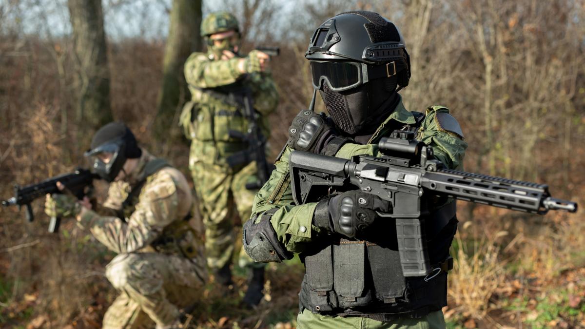 ue ia in considerare deschiderea unor baze de antrenament pentru soldatii ucraineni in ucraina daca luptele inceteaza