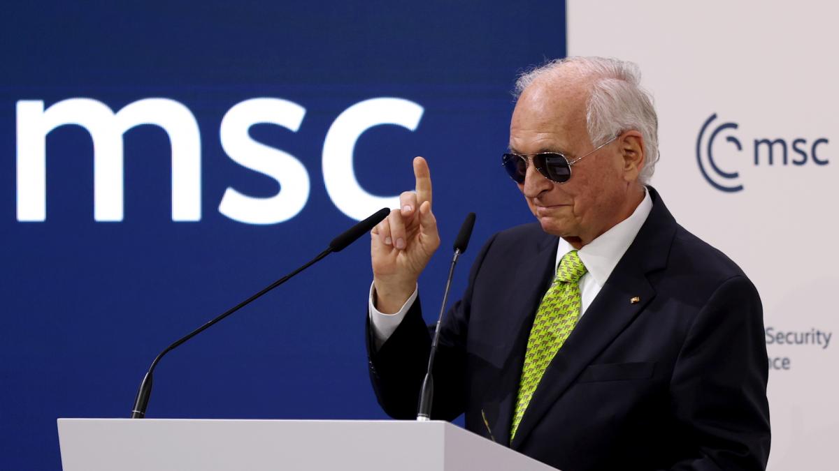 ce se intampla la davos nu ramane in davos gluma la adresa lui macron facuta la conferinta de securitate de la munchen