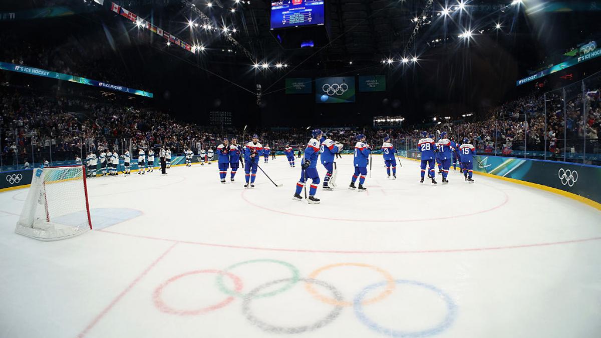 un barbat cautat de 16 ani de politie n a putut rezista si s a dus la olimpiada a fost prins si arestat