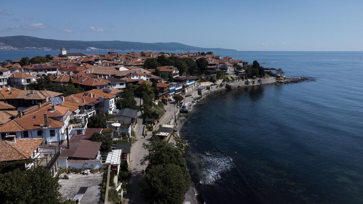 numar record de aproape 1 milion de turisti romani in bulgaria in 2025 bulgarii promit ca in 2026 conditiile vor fi si mai bune