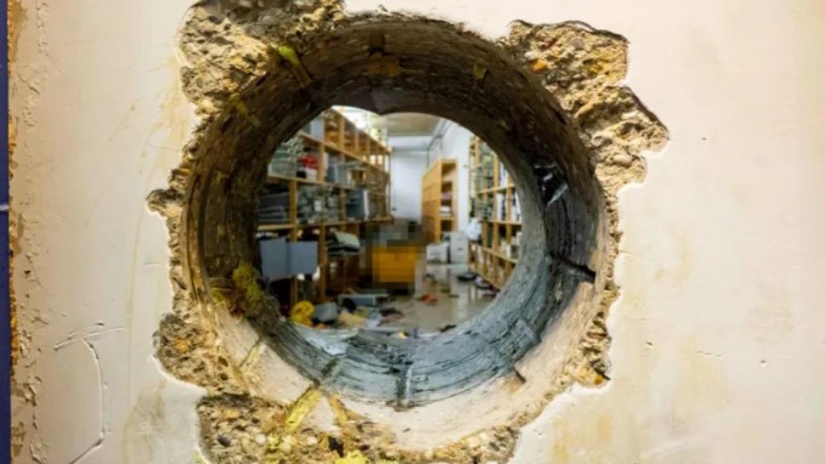 jaful spectaculos pe care nimeni nu l a observat a durat 3 zile iar hotii au fugit cu peste 100 milioane de euro