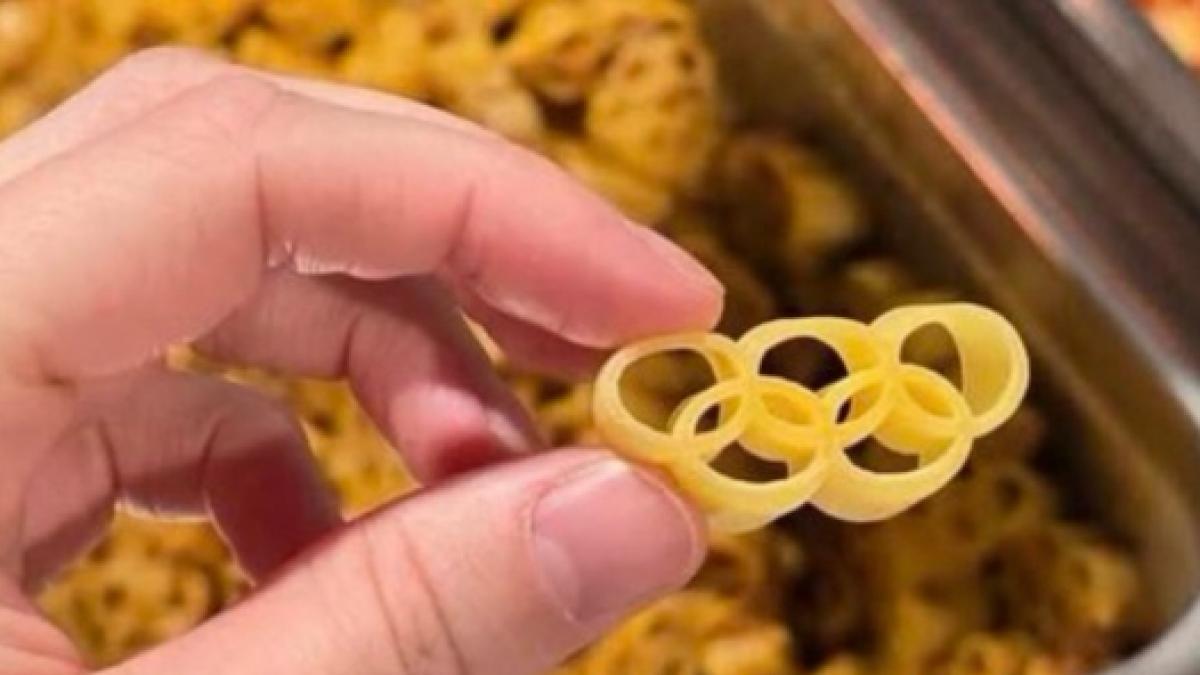 pastele sub forma de 5 cercuri olimpice