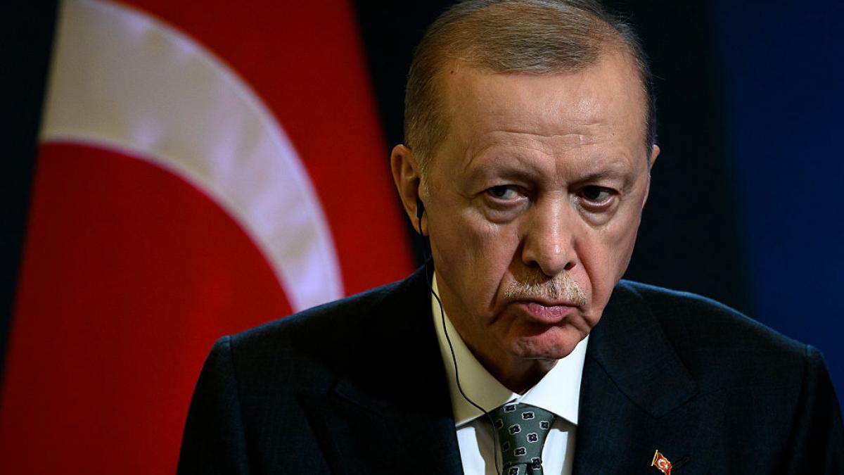 presedintia turca a sters un mesaj despre starea de sanatate a liderului eau erdogan isi amana vizita la abu dhabi