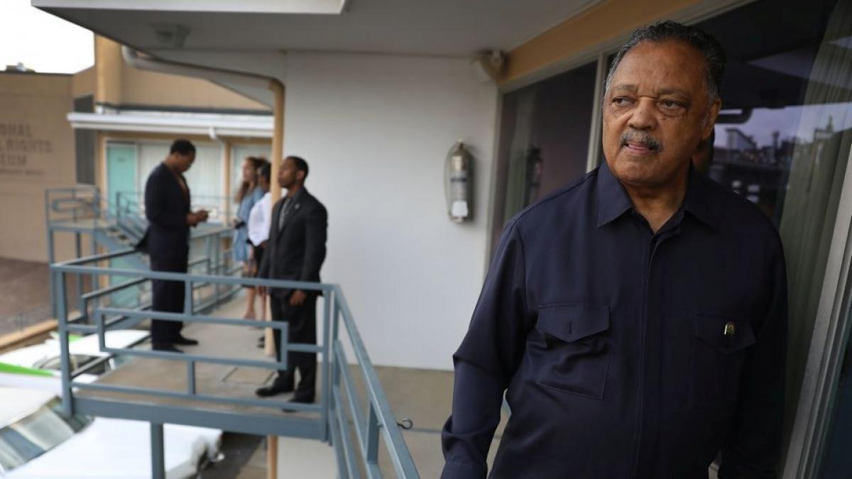 a murit jesse jackson cel mai cunoscut aparator al drepturilor civile din sua avea 84 de ani