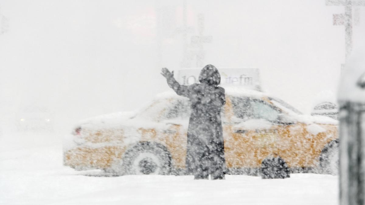 raed arafat toata lumea este pregatita dsu face apel la romani sa nu plece de acasa pe perioada codului de viscol