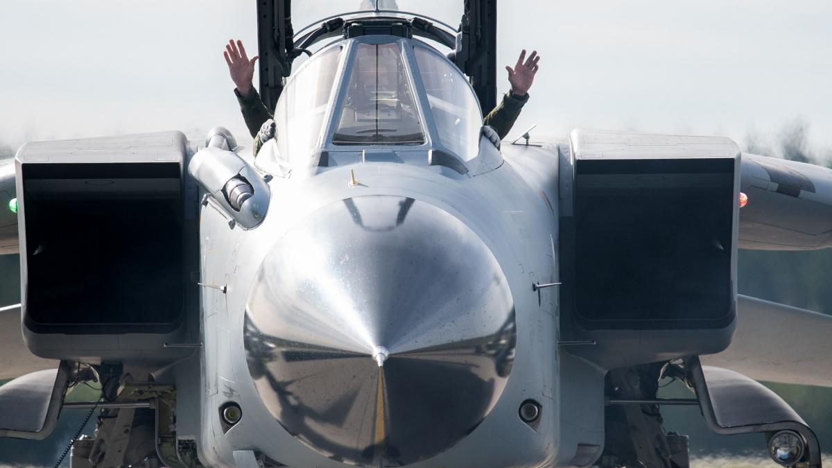 avioanele germane ar putea fi echipate cu bombe nucleare franceze sau britanice anunta merz nu putem ignora oferta