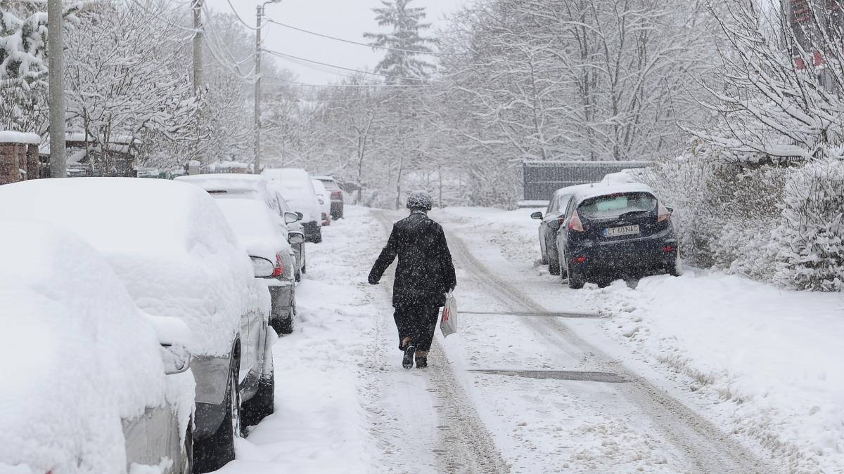 director anm stratul de zapada va depasi 50 de cm in bucuresti iarna severa va continua in zilele urmatoare
