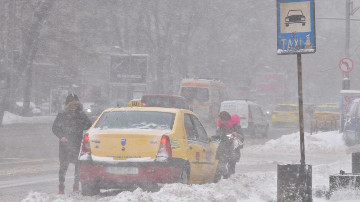 taxi bucuresti iarna zapada ninsoare 